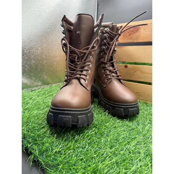 Charlotte Russe - Brown Leather- Combat Boots - Size 8W - Picture 8 of 8